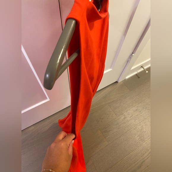 Babaton cut out side dress - Picture 2 of 3